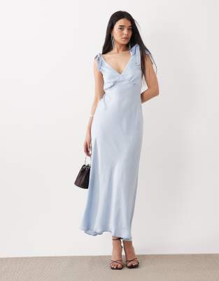 New Look - Satin-Midikleid in Hellblau mit gebundenen Trägern