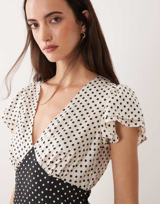 New Look satin mixed polka dot midi dress in black, 3 of 4