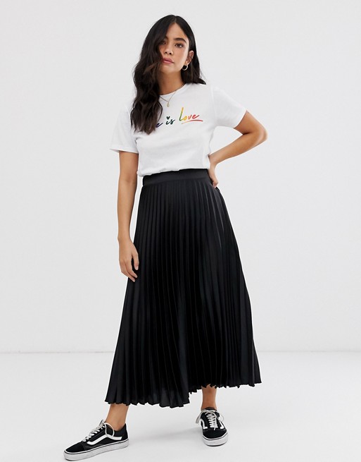 New Look satin pleated midi skirt in black | ASOS