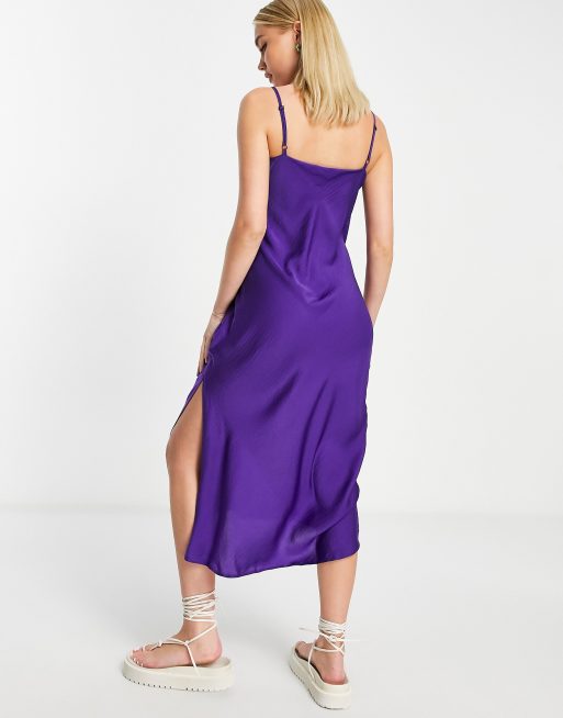 New Look satin strappy wrap front midi dress in purple, 2 of 4