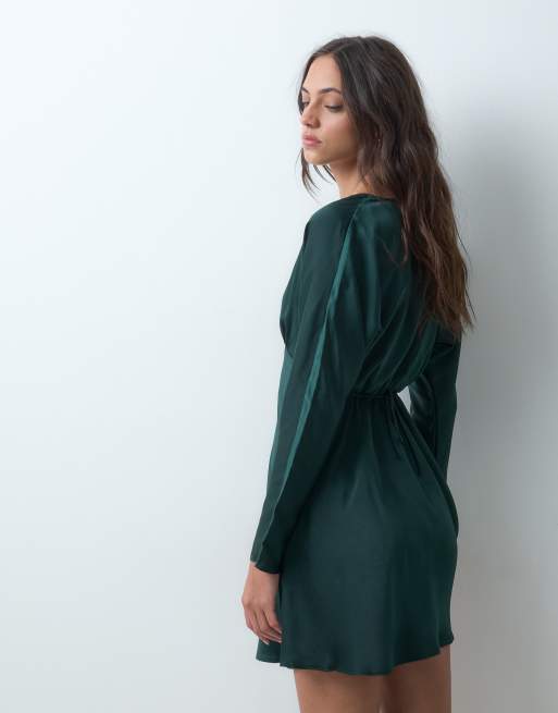 New Look satin v neck mini dress in dark green, 5 of 5