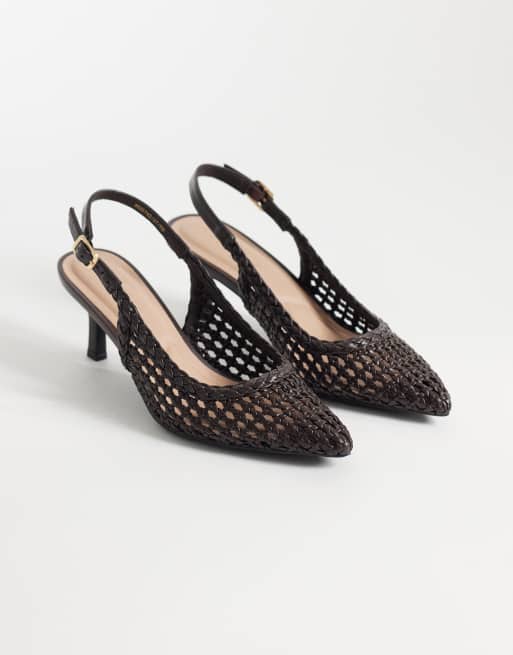 New Look - Scarpe a punta marrone con tacco e cinturino posteriore, 2 di 4