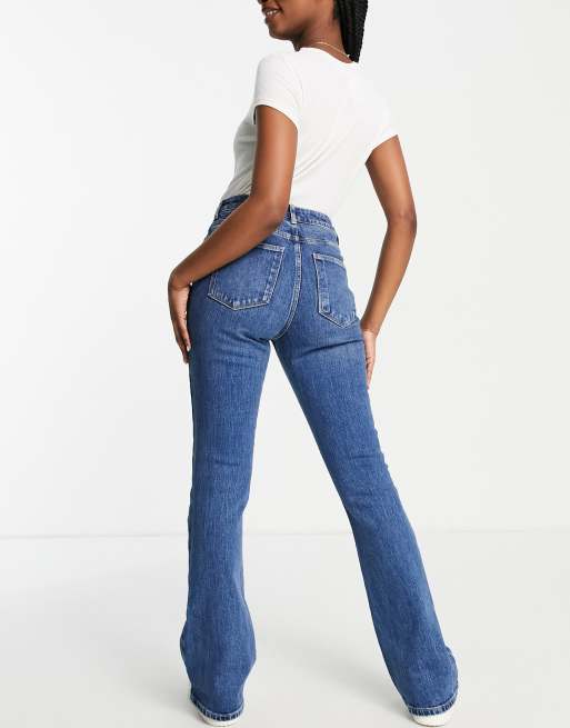 New Look – Schlagjeans in Mittelblau im Stil der 00er-Jahre, 2 von 4