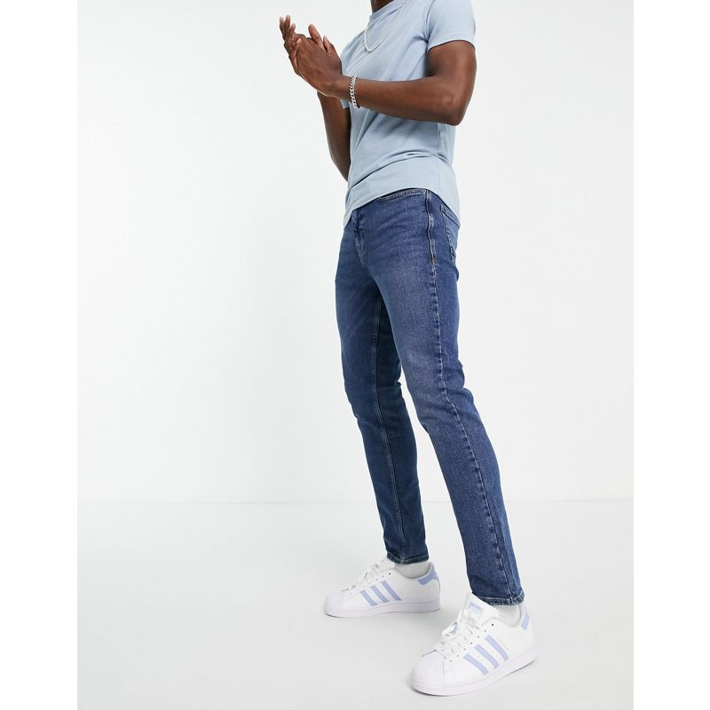 New Look – Schmal geschnittene Jeans in Mittelblau