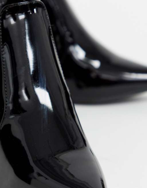 New Look – Schwarze, spitze PU-Sockenstiefel in Lackoptik, 4 von 4
