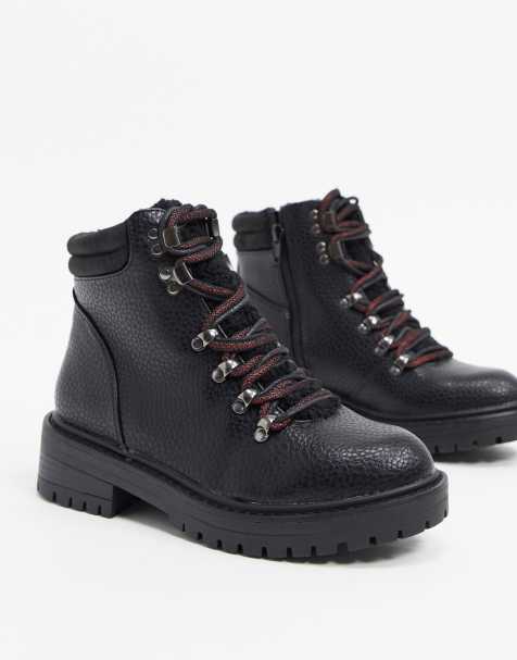 New Look – Schwarze Wanderstiefel zum Schnüren mit Lammfellfutter