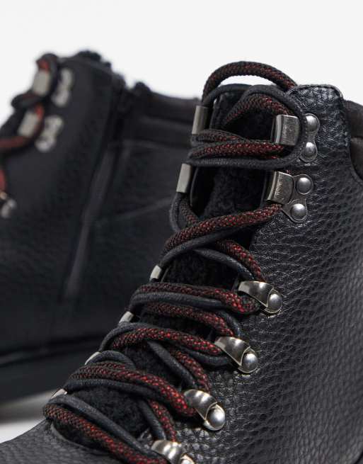 New Look – Schwarze Wanderstiefel zum Schnüren mit Lammfellfutter, 2 von 4