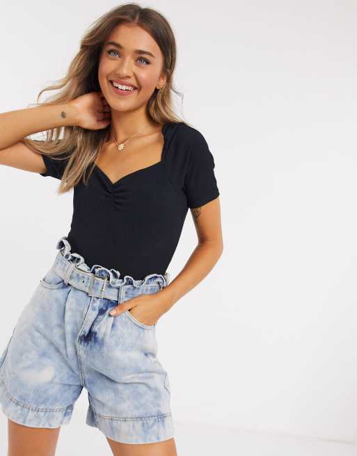 New Look – Schwarzer Body mit Raffung