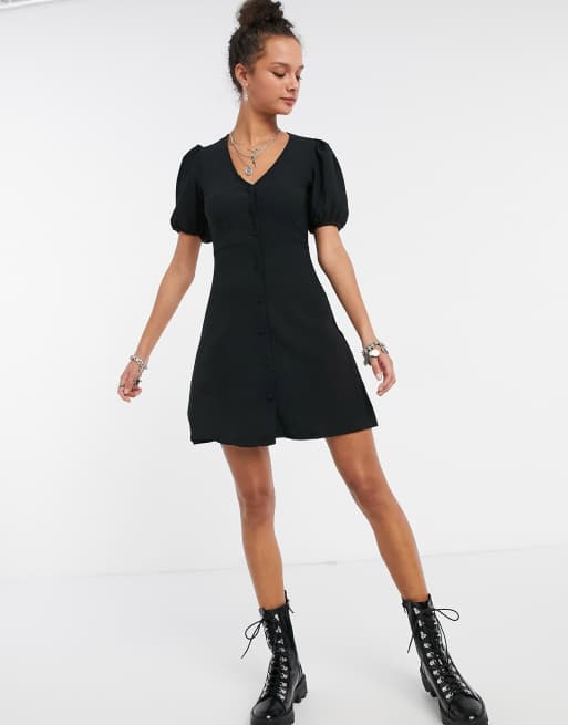 New Look Schwarzes Kleid Mit Knopfleiste Vorne In Knitter Optik Asos