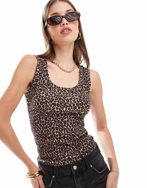 New Look scoop neck singlet in leopard print
