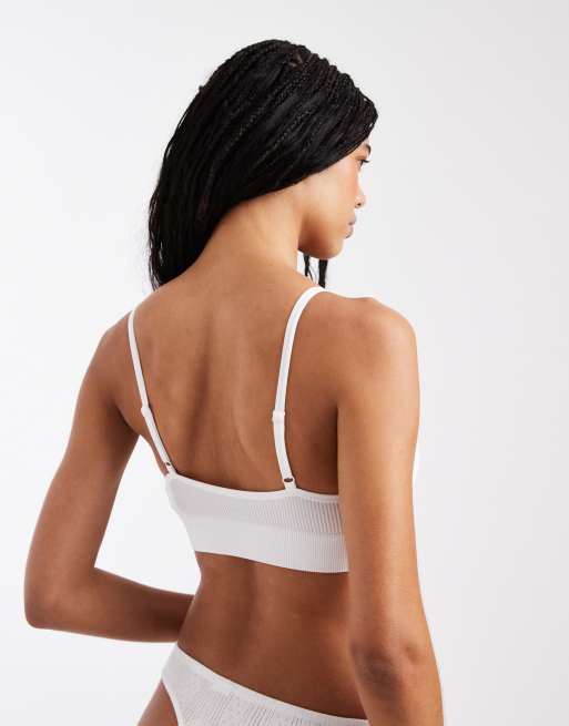 New Look seamless scoop neck bralet in white, 4 of 4