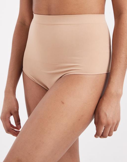 New Look seamless shaping high waisted thong in tan, 3 of 3