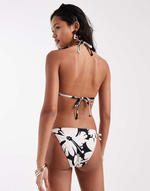 New Look – Seitlich geschnürte Bikinihose in Schwarz mit Blumenmuster, 2 von 4