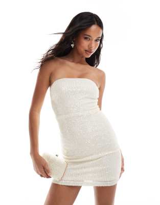 [New Look] New Look sequin bandeau mini dress in cream-White 14 CREAM