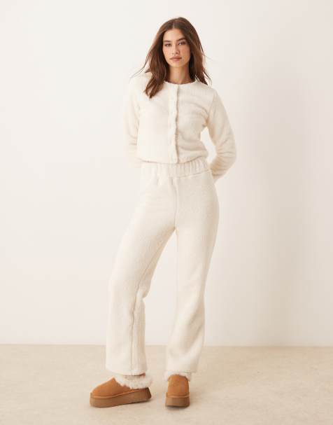 New Look sherpa loungwear co-ord in cream - view 1