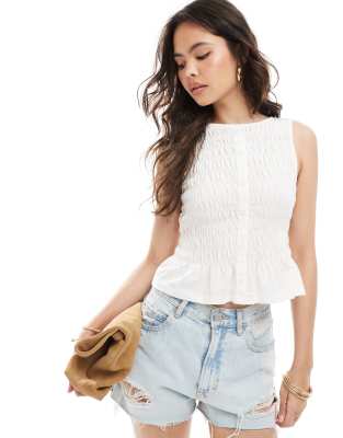 [New Look] New look shirred button through top in white 16 10 - White