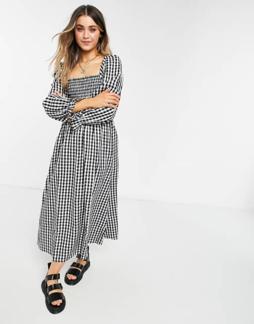 New Look shirred midi dress in black check | ASOS