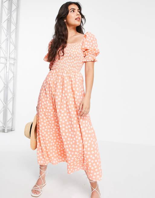 New Look shirred tiered midi in orange pattern | ASOS