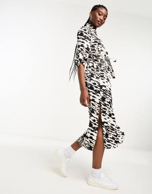 New Look New Look shirt midi dress in white pattern