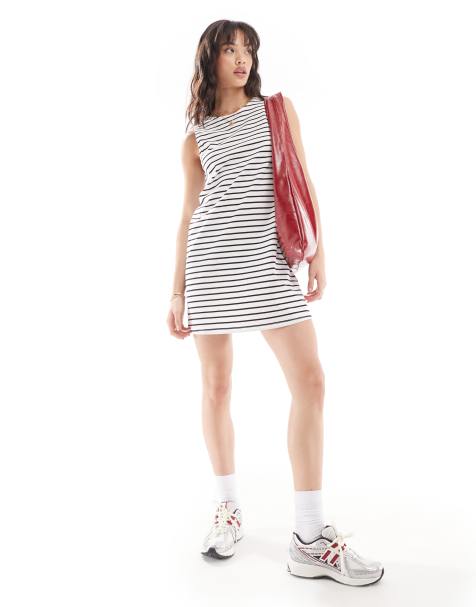 New Look short sleeve mini dress in black stripe - view 1