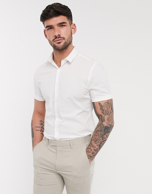New look short sleeve muscle fit poplin shirt in white
