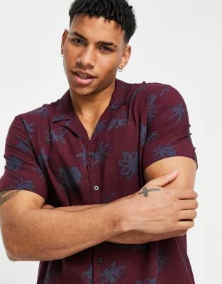 New Look short sleeve shirt with floral print in burgundy-Red