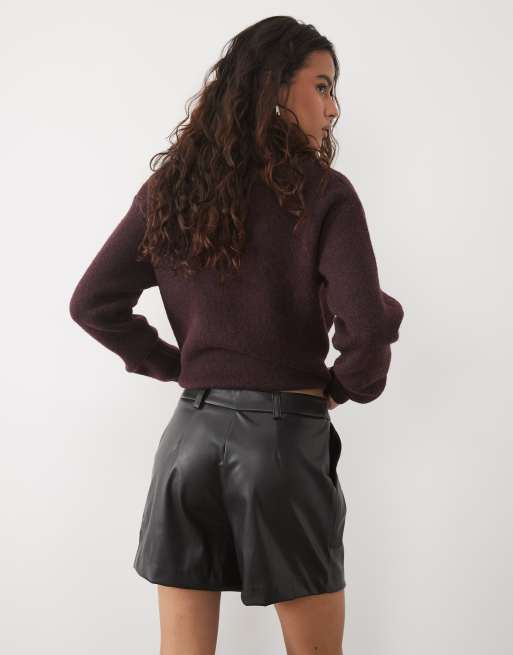New Look Shorts aus Kunstleder mit schmalem Schnitt in Schwarz, 2 von 5