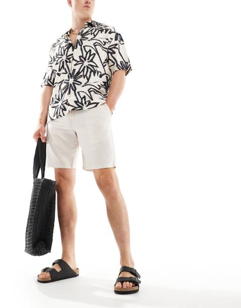 New Look – Shorts aus Leinenmischung in Creme mit elastischem Bund - view 1