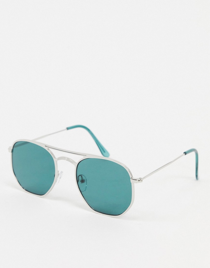 New Look – Silverfärgade solglasögon med fyrkantig näsbrygga i metall och turkosa glas