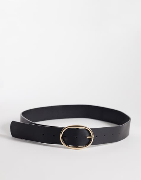 New Look simple buckle belt in black - view 1