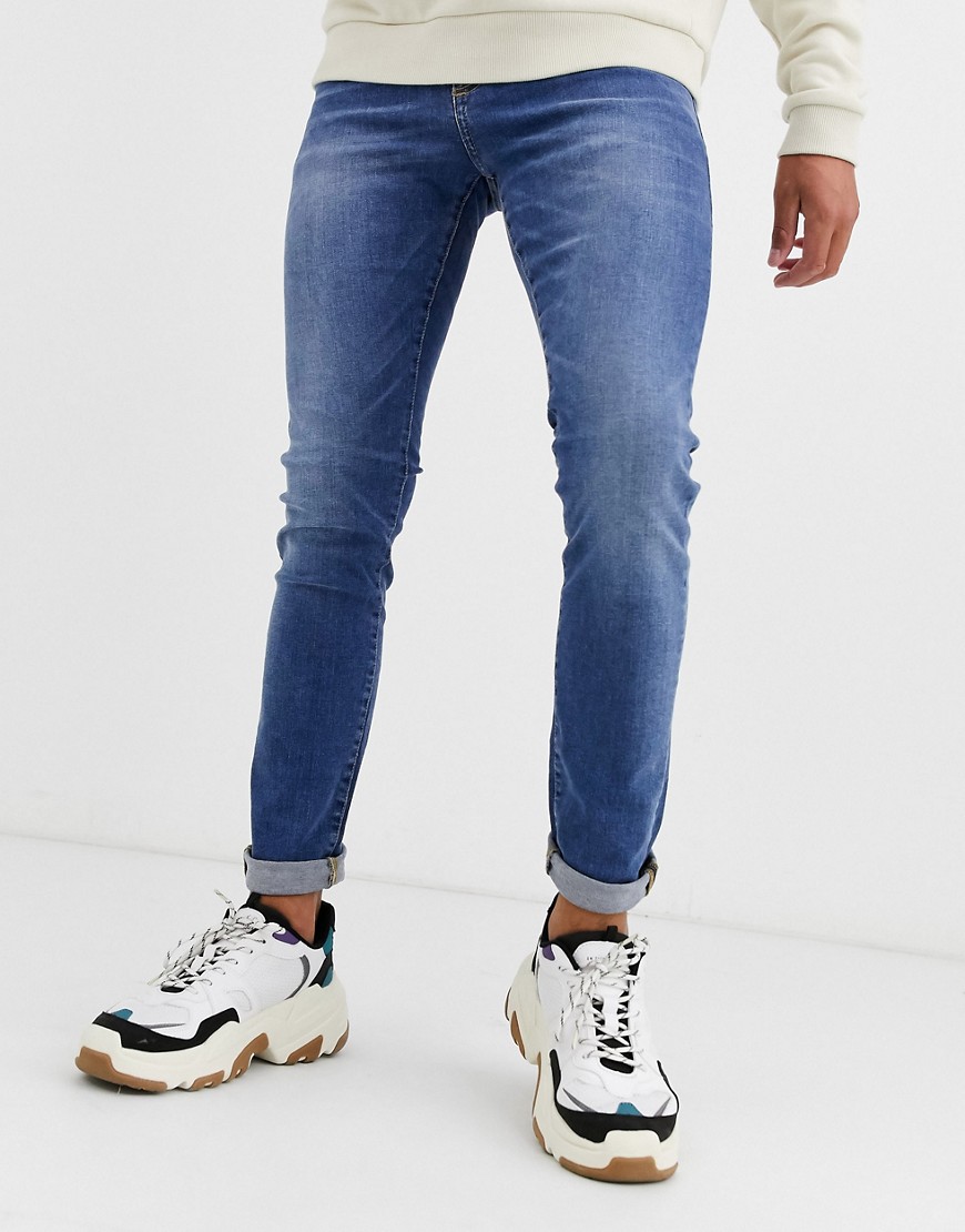 New Look skinny jeans in bright blue wash
