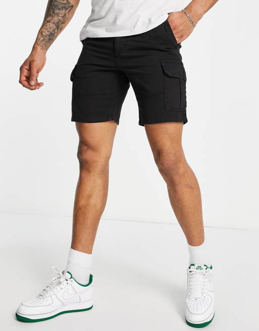 New Look slim fit cargo shorts in black