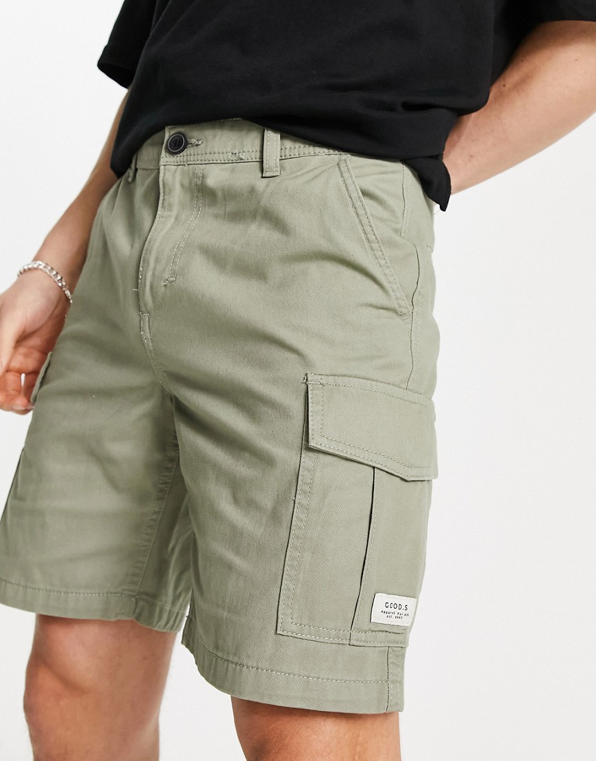 New Look Slim Fit Cargo Shorts In Khaki-green