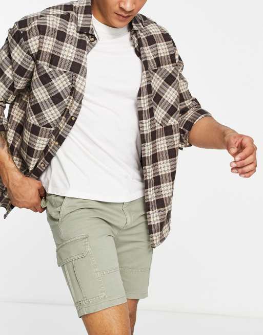 New Look - Slim-fit cargoshort in kaki, 2 van 4