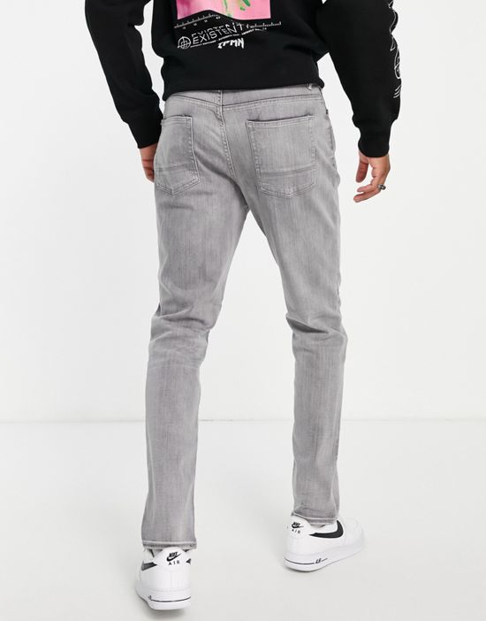 https://images.asos-media.com/products/new-look-slim-jeans-in-mid-gray/201641845-2?$n_550w$&wid=550&fit=constrain