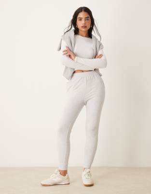 New Look slim leg cuffed joggers in grey