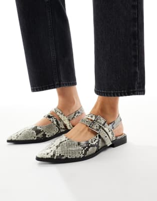  slingback buckle detail shoe in snake print