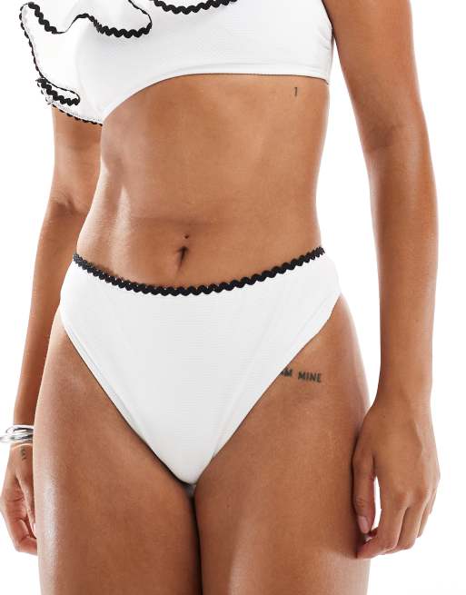 New Look - Slip bikini bianchi con cuciture stile coperta, 2 di 4