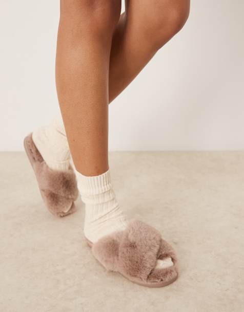 New Look - Slippers van imitatiebont in lichtbruin - view 1
