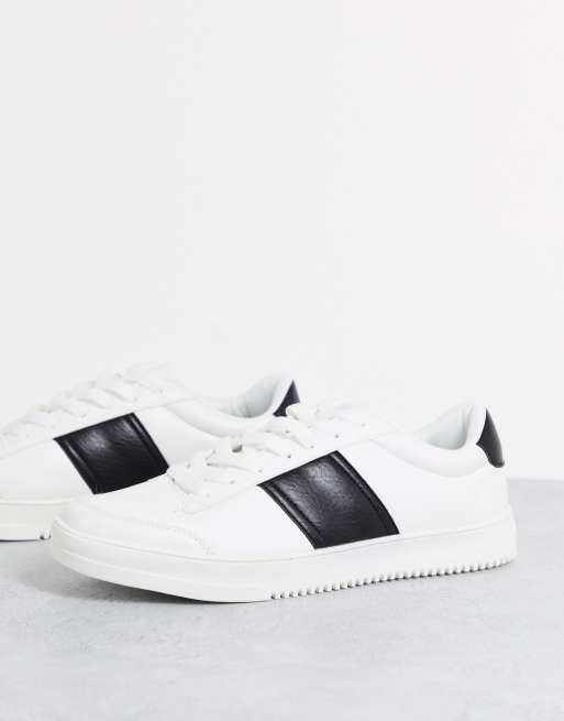 New Look - Sneakers bianche con righe sul lato