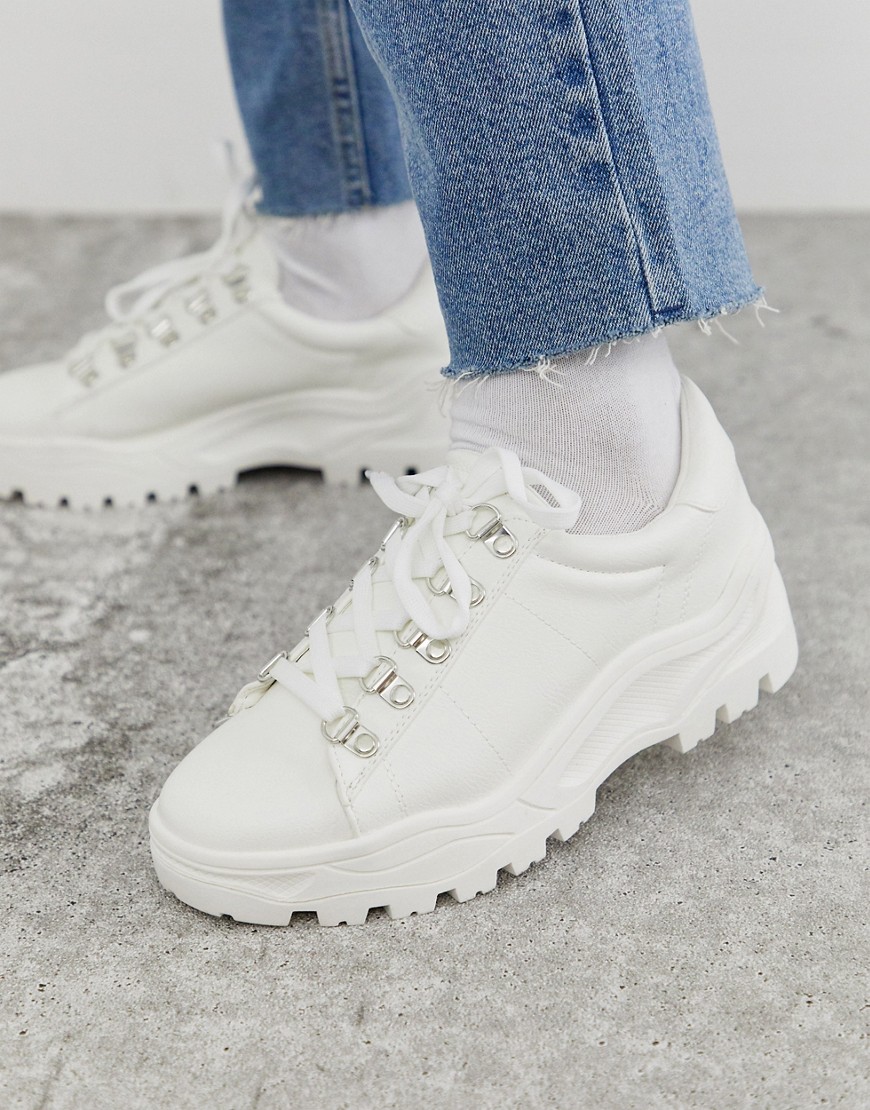 New Look - Sneakers bianche con suola a carrarmato spessa-Bianco