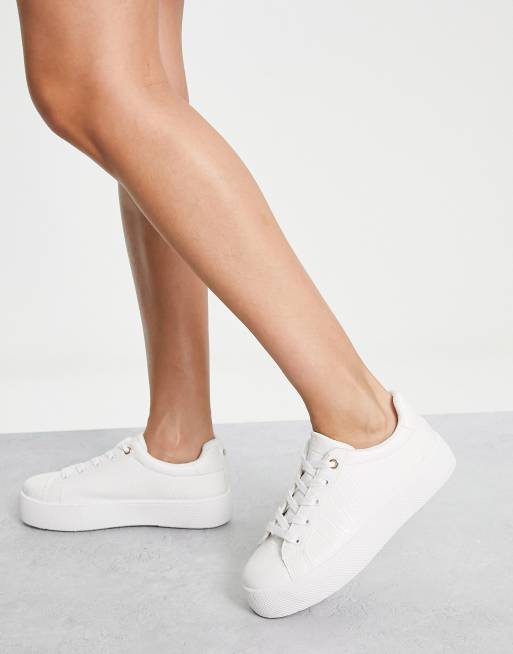 New Look - Sneakers met dikke zool en krokodillenmotief in wit