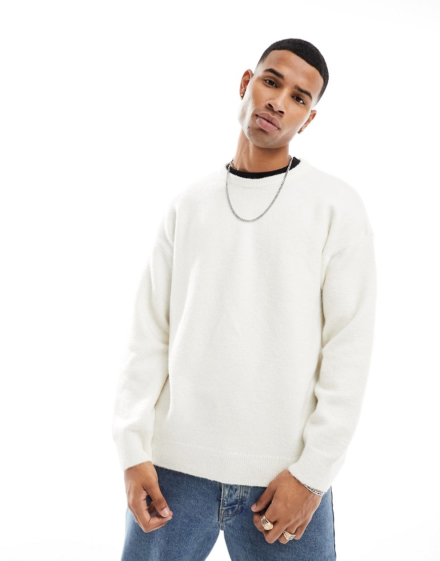 New Look soft feel crew neck jumper in off white