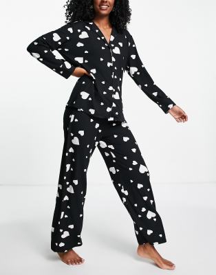 New Look soft touch heart revere pajama set in black