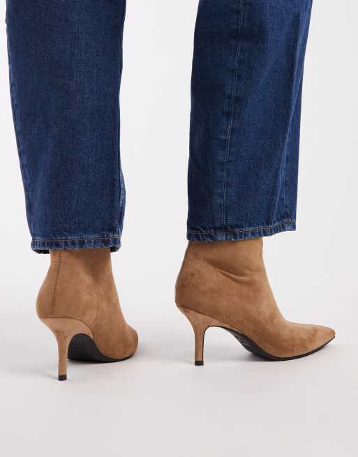 New Look - Soklaarzen van imitatiesuède met stilettohak in camel, 4 van 4