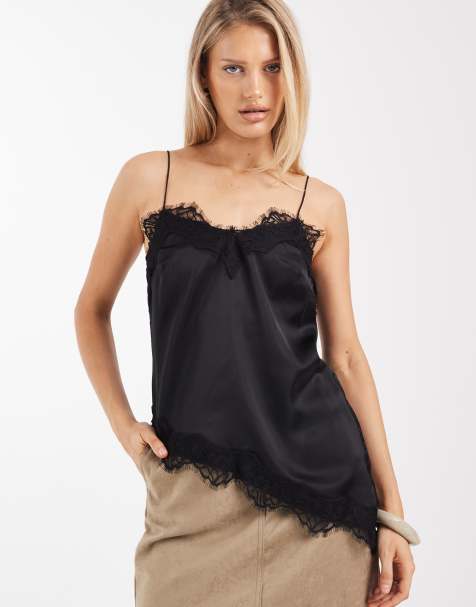 New Look - Sort longline-top med cami-stropper og asymmetrisk blondekant i satin - view 1