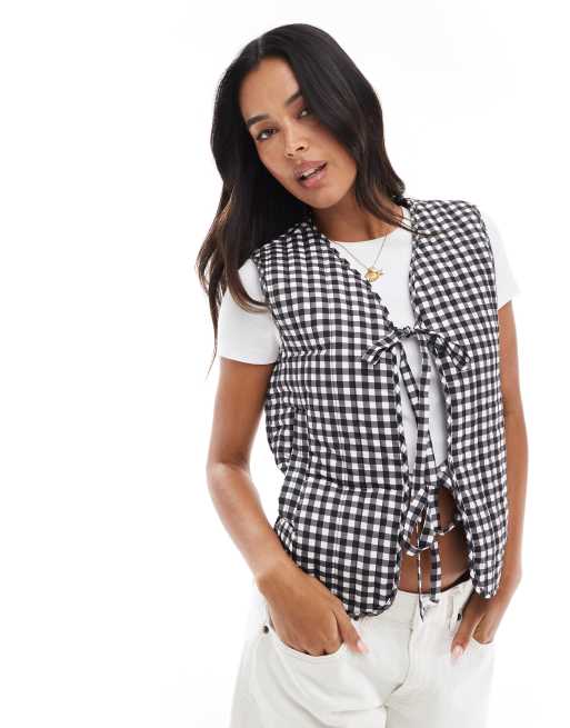 New Look - Sort og ærmeløs jakke med polstring og gingham-tern