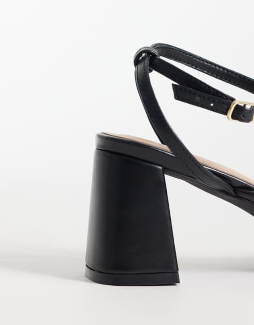 New Look - Sorte sandaler i imiteret læder med blokhæl og flere remme , 4 af 4