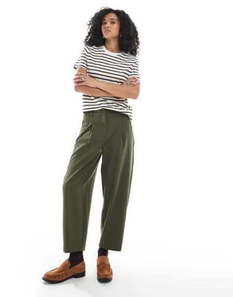 New Look barrel leg trousers in khaki