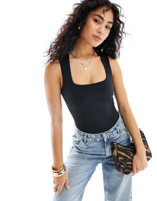 New Look Square Neck Bodysuit In Black